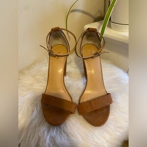 Express brown heel